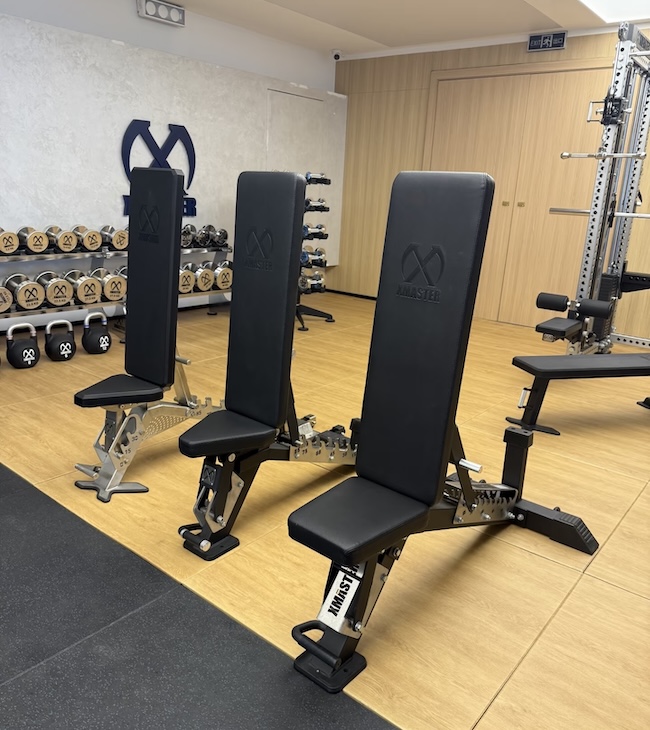 Free Weight Equipment Buying Guide: Don’t Buy More—Build a Better Free-Weight Area Free Weight Equipment Buying Guide: Don’t Buy More—Build a Better Free-Weight Area